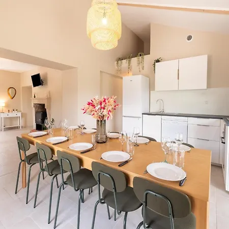 Charming With Private Pool *