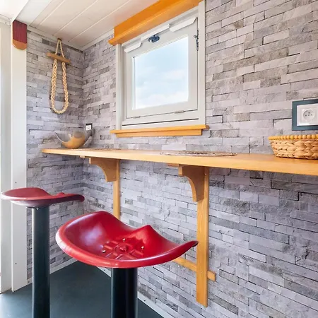 Charming With Private Pool