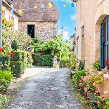 Charming With Private Pool *