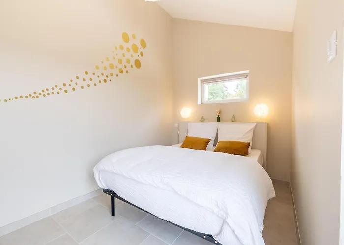 Charming With Private Pool Hautefort