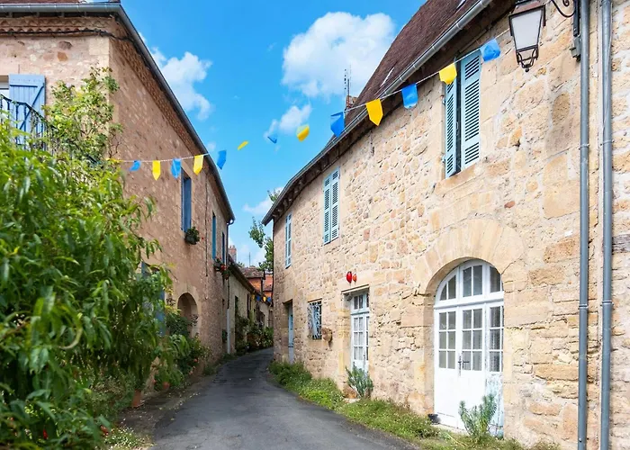 Charming With Private Pool Hautefort