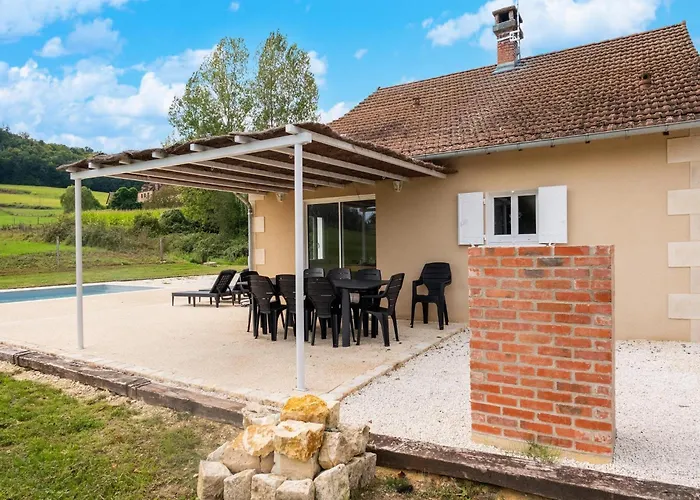 Ferienhaus Charming With Private Pool Hautefort