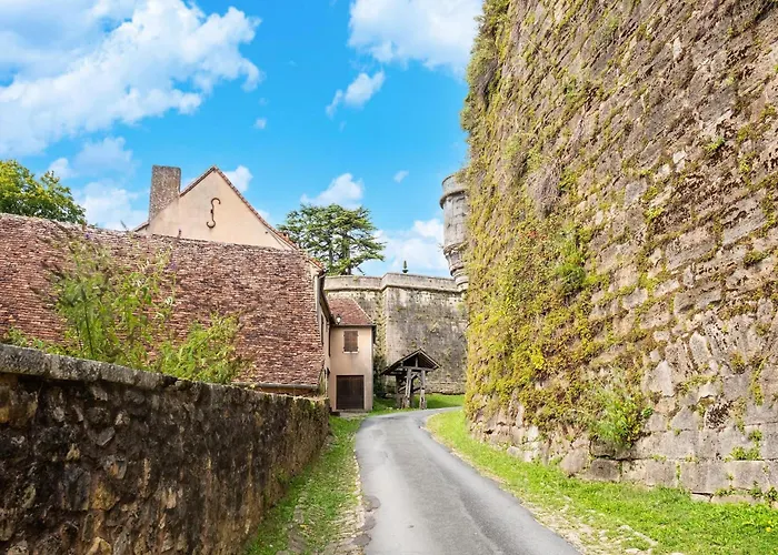 Charming With Private Pool Hautefort