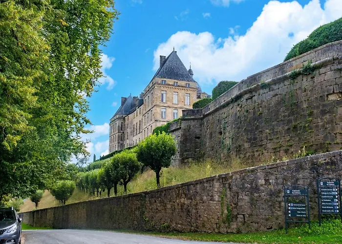 Feriehus Charming With Private Pool *